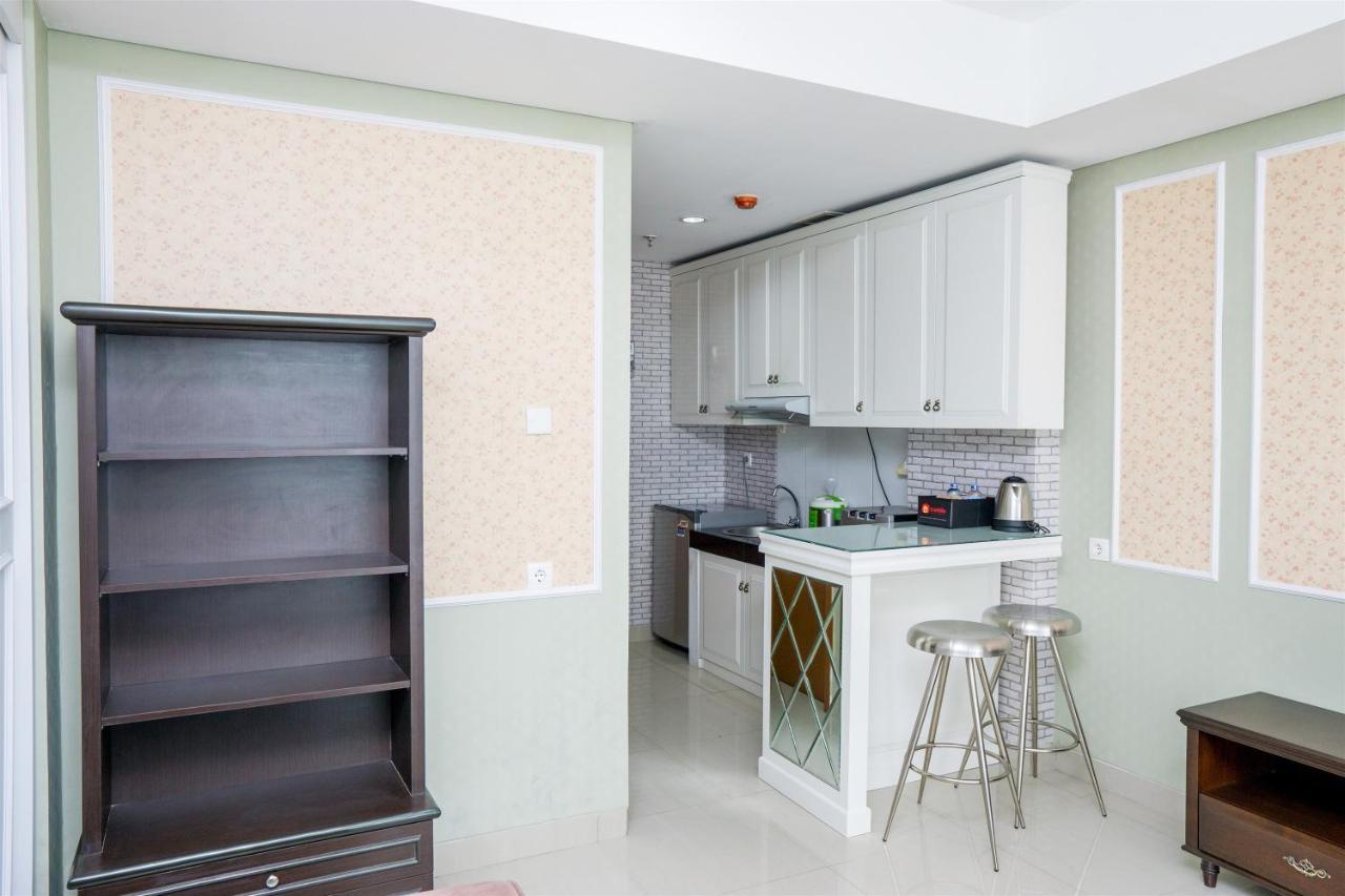 Spacious 1Br Dago Suites Apartment By Travelio باندونج المظهر الخارجي الصورة